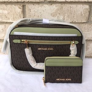 Nwt! Michael kors crossbody & wallet
